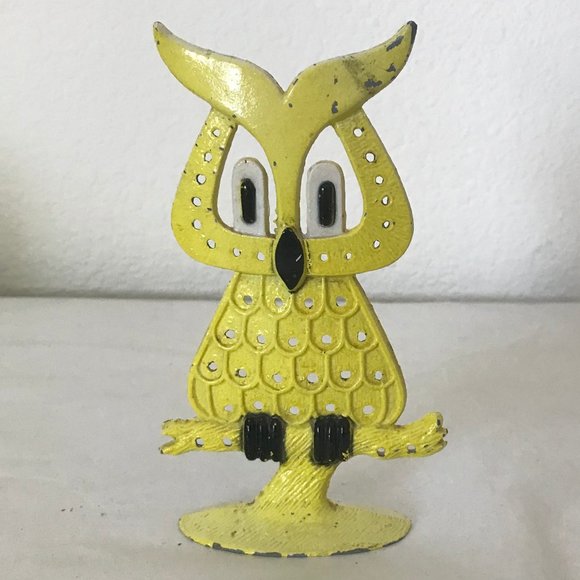 Vintage Jewelry - VINTAGE owl earring holder